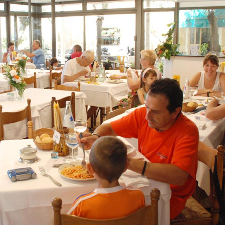 Hotel Giardino Al Mare Sestri Levante Exterior foto
